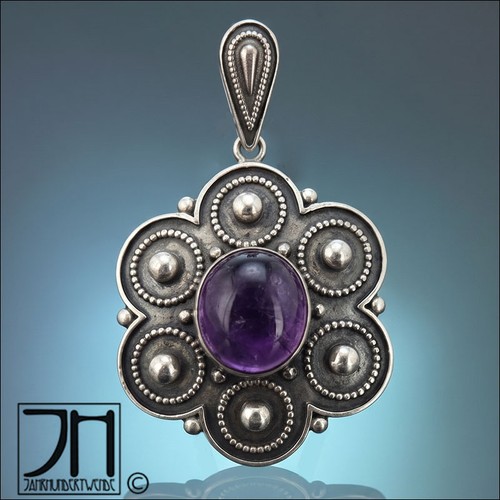 Prachtvoller amethyst cabochon - prachtvoller,
